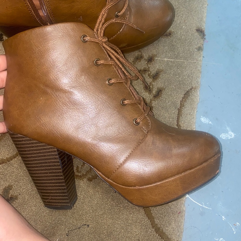 Heeled boots